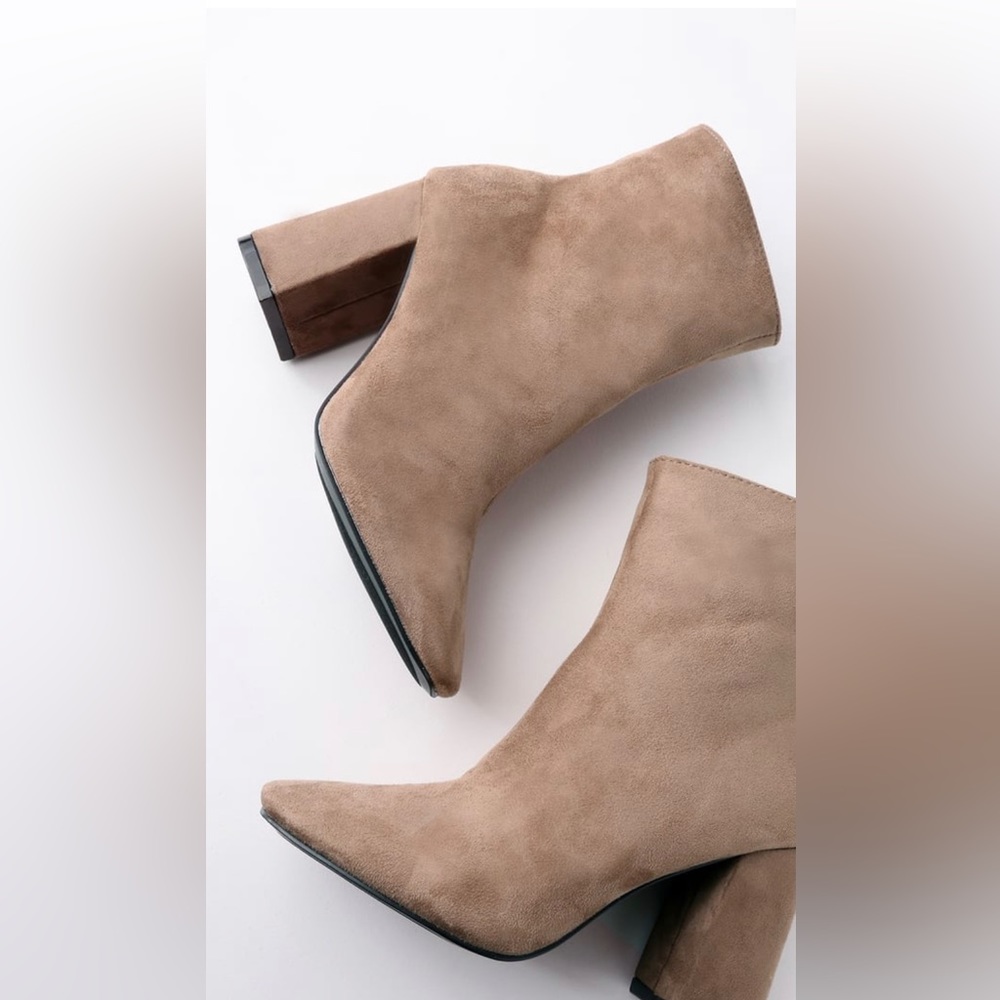 Lulu’s mid calf suede boots in Taupe